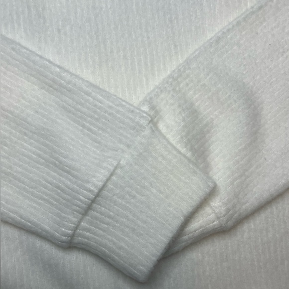 Como Blu White Knitted Sweatshirt with Gold detail - Small/Petite - Picture 8 of 9